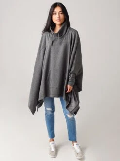 Ugg Women's Charlynne Poncho 15 Ugg Women's Charlynne Poncho -Saintbernard Shop 1103671xCHARCOALHEATHERxAlt3 19429224