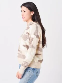 White + Warren Women's Camo Cashmere Intarsia Hoodie -Saintbernard Shop 19403xNATURALCOMBOxAlt2 45509867