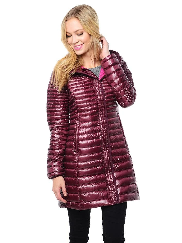 Patagonia Women's Lightweight Fiona Down Parka 6 Patagonia Women's Lightweight Fiona Down Parka - Image 4