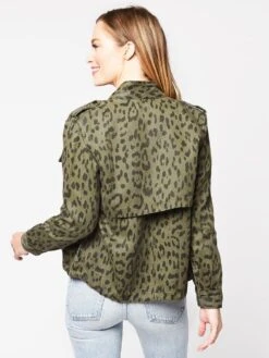 Rails Collins -Saintbernard Shop 706 408 1655 GREENLEOPARDalt2