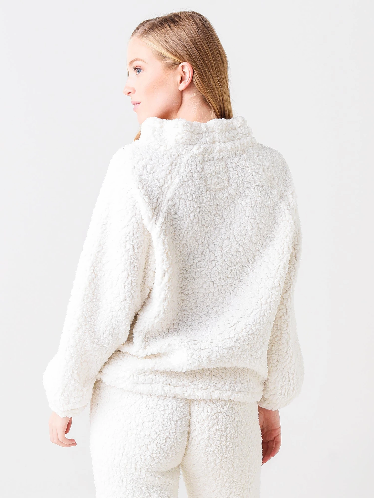 Dylan Women's Plush Pile Raglan Pullover 6 Dylan Women's Plush Pile Raglan Pullover - Image 4