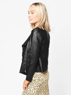 BB Dakota Women’s Up To Speed Vegan Leather Jacket -Saintbernard Shop BJ302971 BLACKalt1