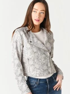 Cupcakes And Cashmere Isabell Faux-Suede Jacket 11 Cupcakes And Cashmere Isabell Faux-Suede Jacket -Saintbernard Shop CK102072 LATTEalt4