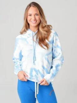 Warm Women's Tie-Dye Hoodie -Saintbernard Shop F20 500xBLUExPrimary 15957293 8c825acb 22e2 4a67 99dc bdee853f4fea