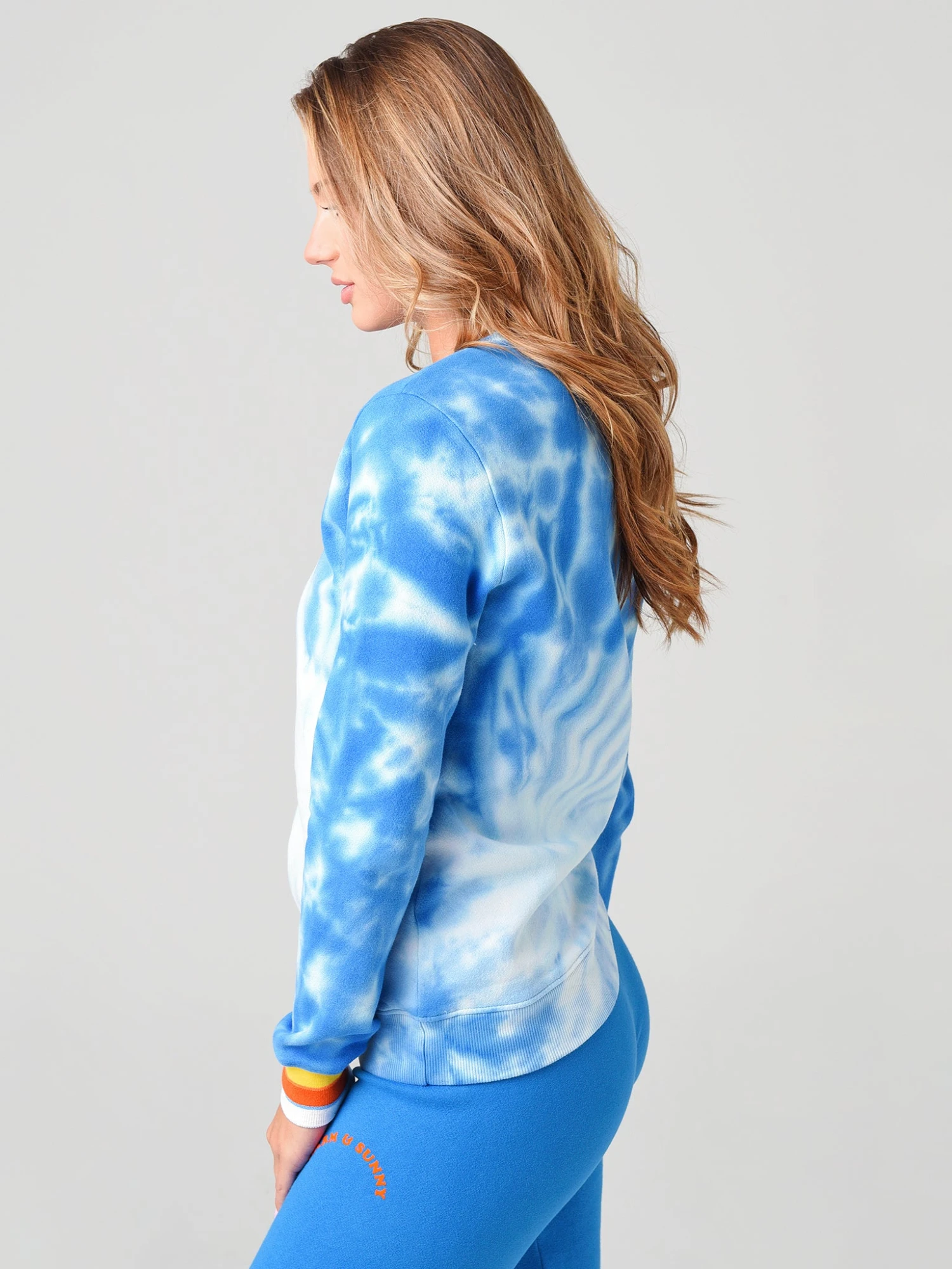 Warm Women's Tie-Dye Sweatshirt 4 Warm Women's Tie-Dye Sweatshirt - Image 2