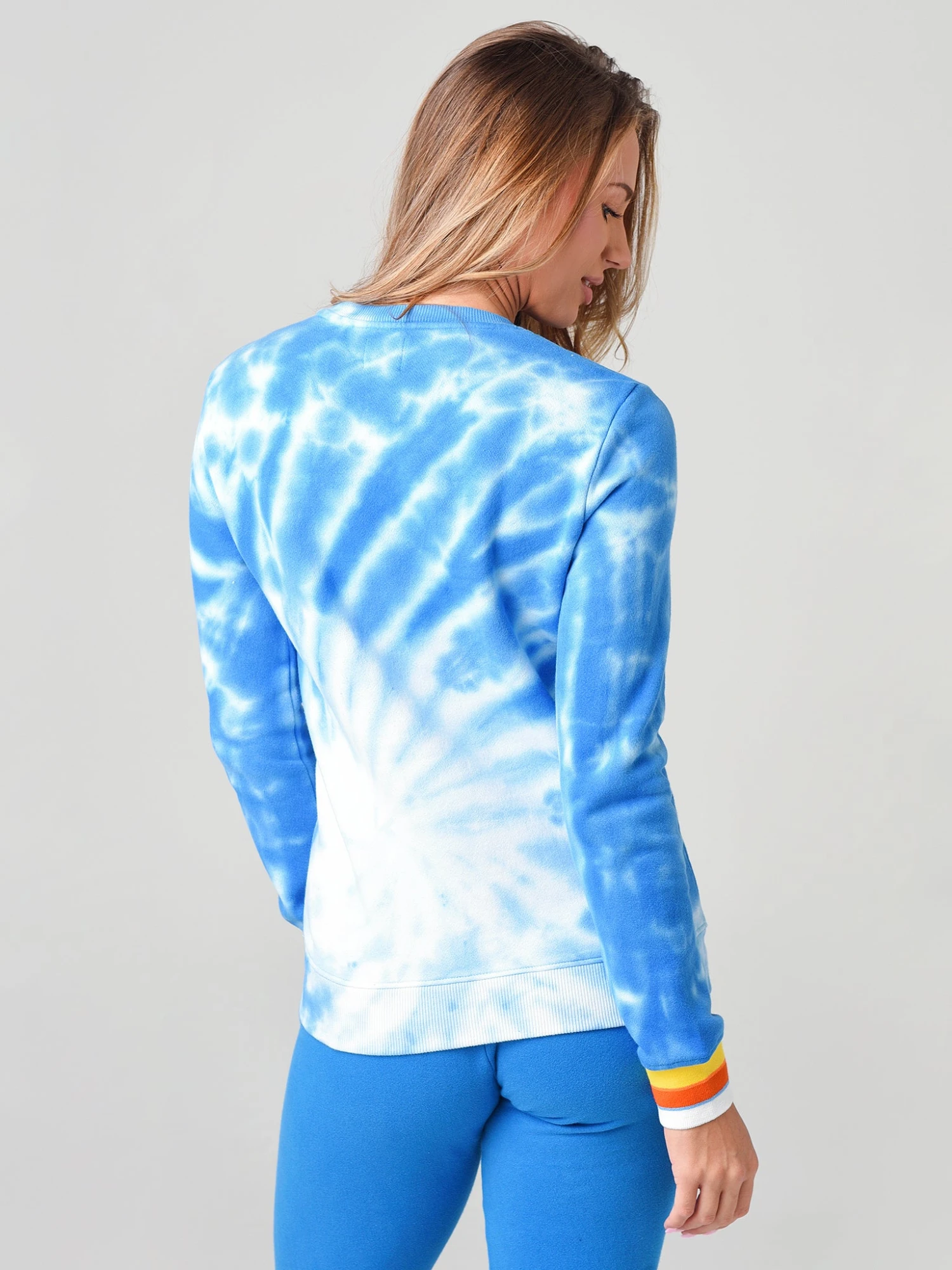 Warm Women's Tie-Dye Sweatshirt 5 Warm Women's Tie-Dye Sweatshirt - Image 3