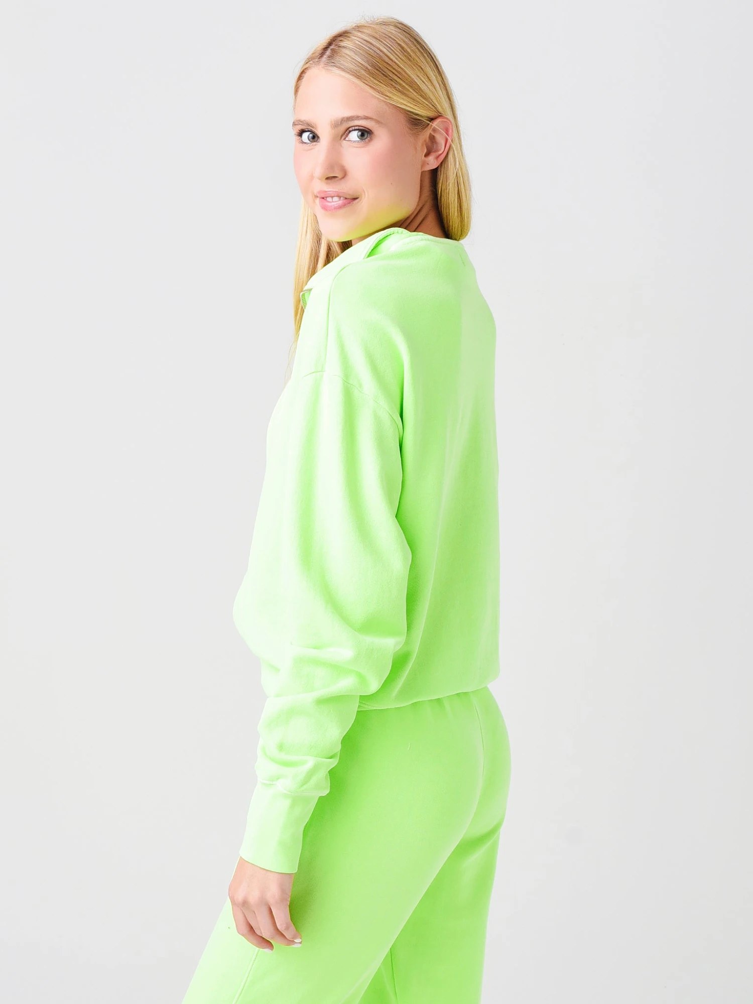 Sundry Women's Half-Zip Collard Long Sleeve Sweatshirt 5 Sundry Women's Half-Zip Collard Long Sleeve Sweatshirt - Image 3