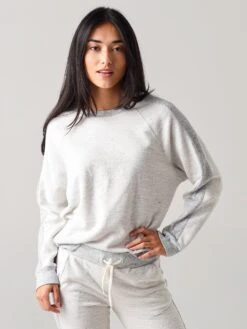 Monrow Women's Reversed Neps Ragland With Contrast Rib Sweatshirt