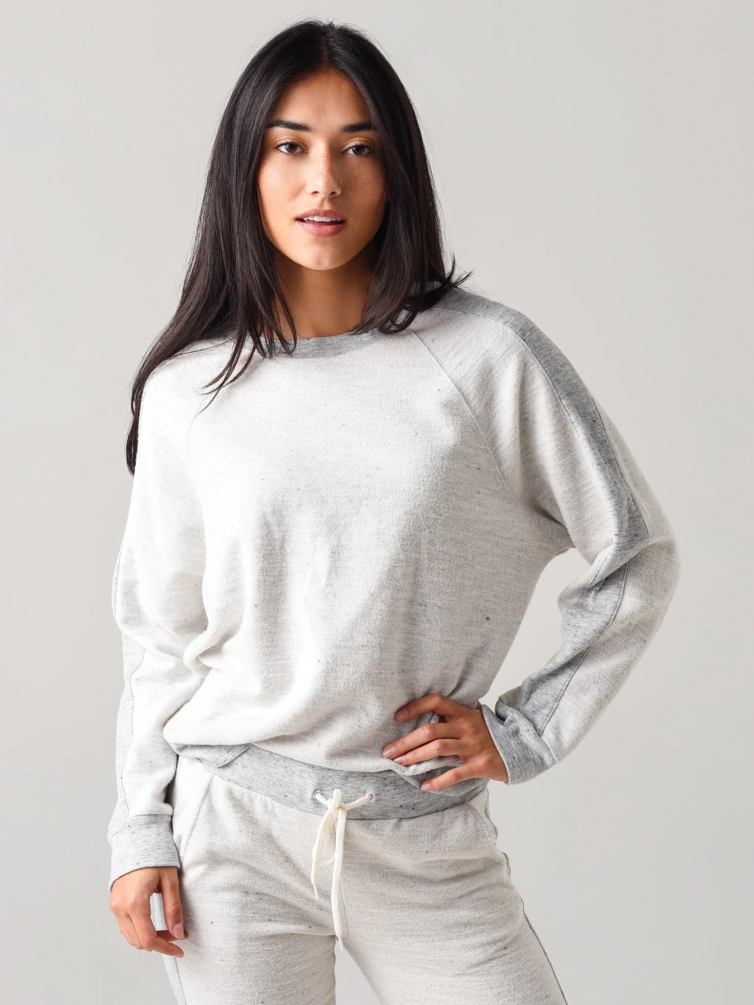 Monrow Women's Reversed Neps Ragland With Contrast Rib Sweatshirt