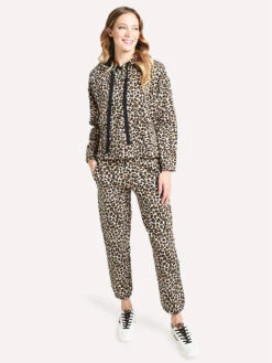 Velvet Women's Kassidy Leopard Fleece Pullover Hoodie -Saintbernard Shop KASSIDY04 LEOPARDalt3