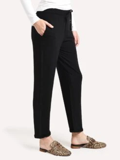 Majestic French Terry Pant With Rolled Bottom 9 Majestic French Terry Pant With Rolled Bottom -Saintbernard Shop M004 FPA023 NOIRalt1