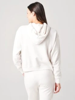 Velvet Women's Oja Hoodie 9 Velvet Women's Oja Hoodie -Saintbernard Shop OJAI04xBEACHxAlt3 20910022