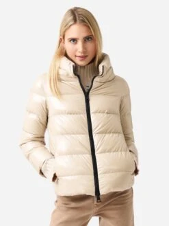 Herno Women's Gloss Cape Jacket 11 Herno Women's Gloss Cape Jacket -Saintbernard Shop PI0837Dx1985CHANTILLYxAlt1 83083433