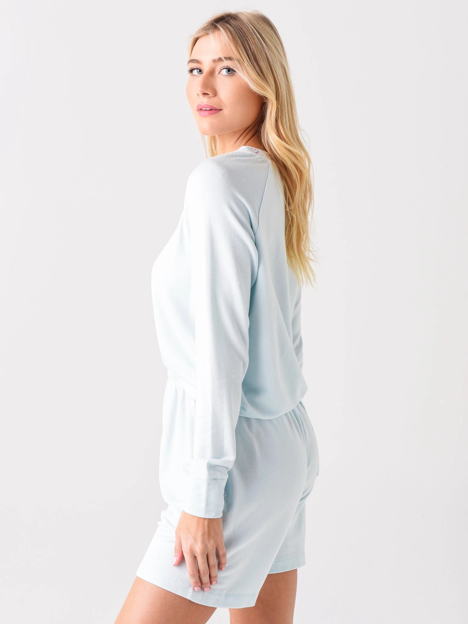 Sundry Women's Heart Embroidery Sweatshirt 5 Sundry Women's Heart Embroidery Sweatshirt - Image 3