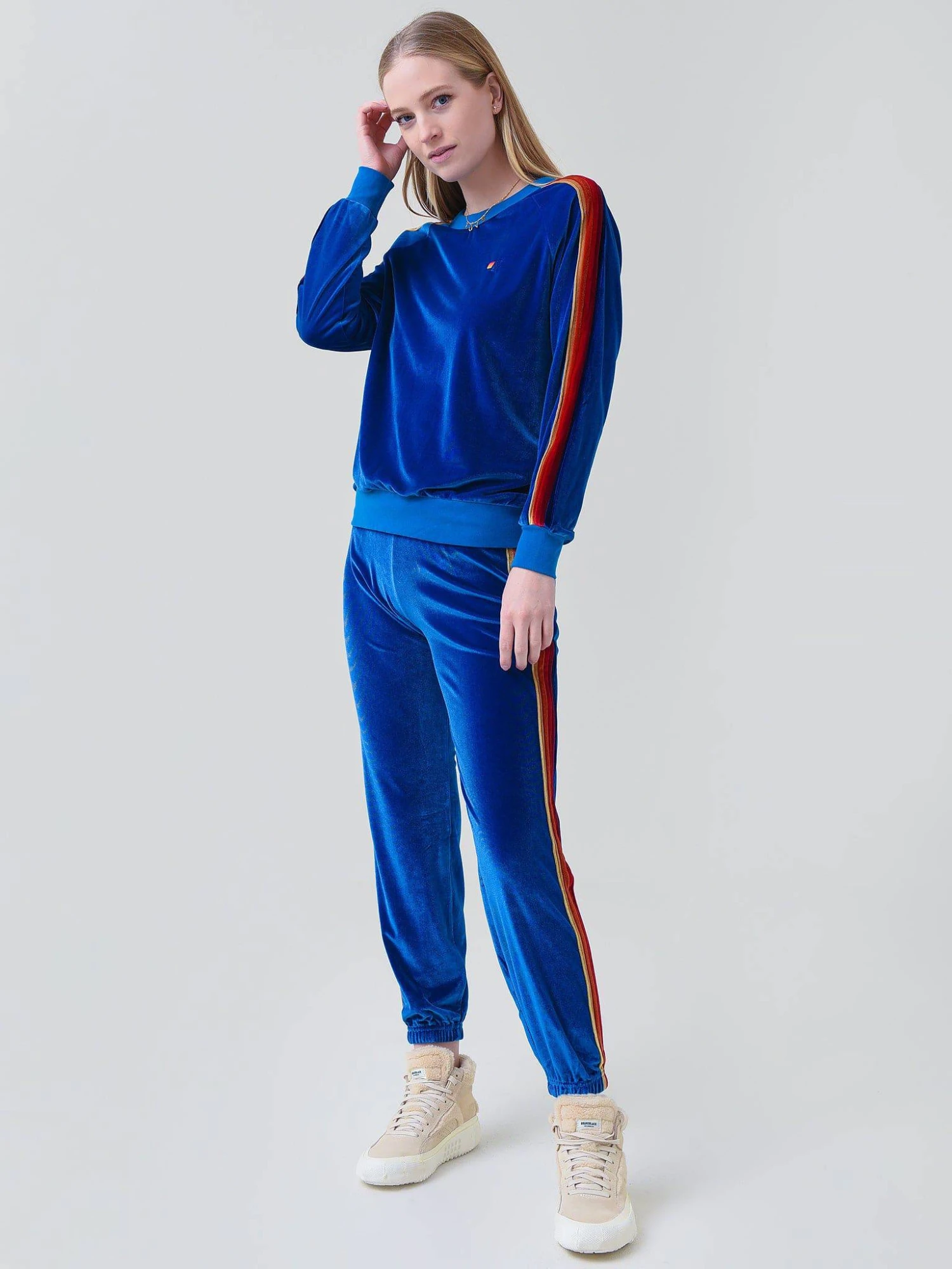 Aviator Nation Women's Classic Velvet Sweatshirt 4 Aviator Nation Women's Classic Velvet Sweatshirt - Image 2