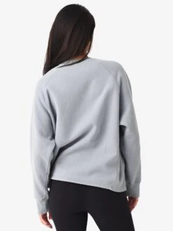 Vuori Women's Restore Oversized Crew Sweatshirt -Saintbernard Shop VW265xLIGHTCLOUDxAlt1 81092644