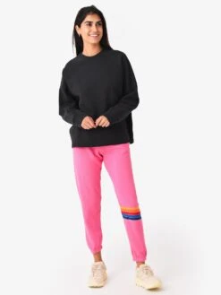 Vuori Women's Restore Oversized Crew Sweatshirt -Saintbernard Shop VW265xWASHEDBLACKxAlt1 81092628