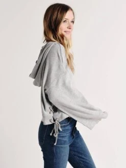 Cupcakes And Cashmere Kadin Top -Saintbernard Shop ci305572 lightheathergreyalt2