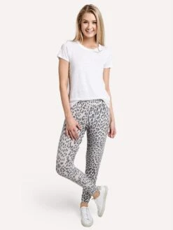 Chaser Women's Cozy Knit Jogger -Saintbernard Shop cw7661 animalprintalt3